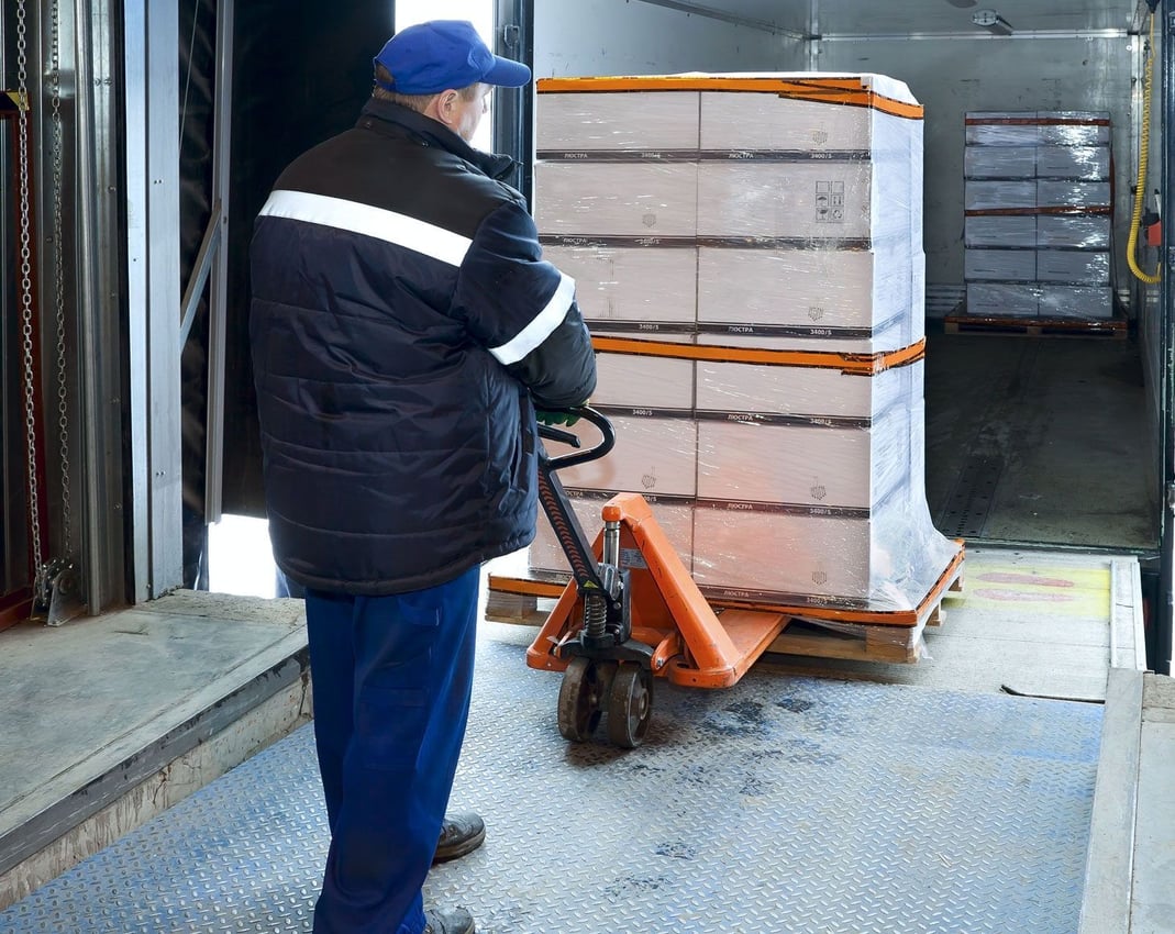 Tier-One Supplier Shipments 
 Tier-one suppliers feed multiple OEM plants across the Midwest, and their schedules leave 